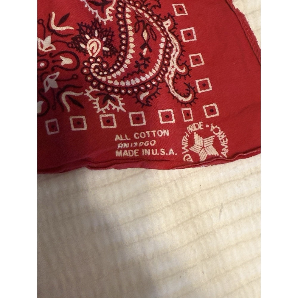 Vintage Bandana Lot of 8 Paisley Red Blue White Made in USA Cotton Western - Picture 7 of 8
